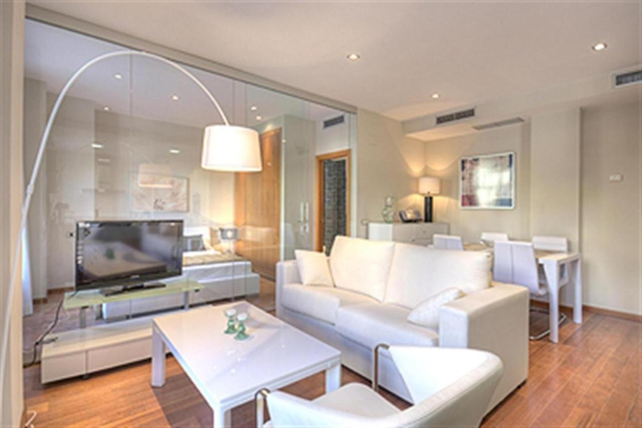 Moderno Apartamento En La Plaza Del Tossal Valencia Buitenkant foto